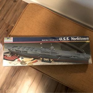 Revell Aircraft Carrier U.S.S. Yorktown Plastic Model Kit NIB